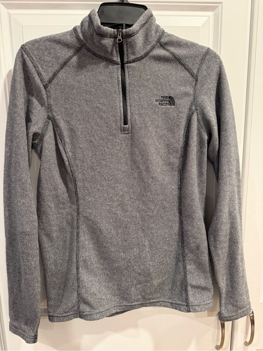 The North Face Women's Gray Striped Quarter-Zip Fleece Pullover - Size M